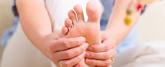 Do Your Burning Feet or Numb Toes Need to See a Doctor?  Here’s How to Know