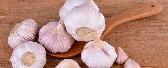 Garlic for athletes foot