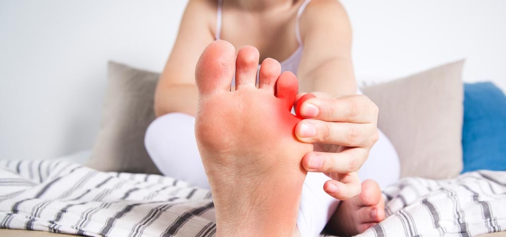 Little Toe Hurts? Four Things to Know About Pinky Toe Pain