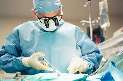 Orthopedist Surgeon vs, Podiatrist, Univeristy Foot and Ankle Institute